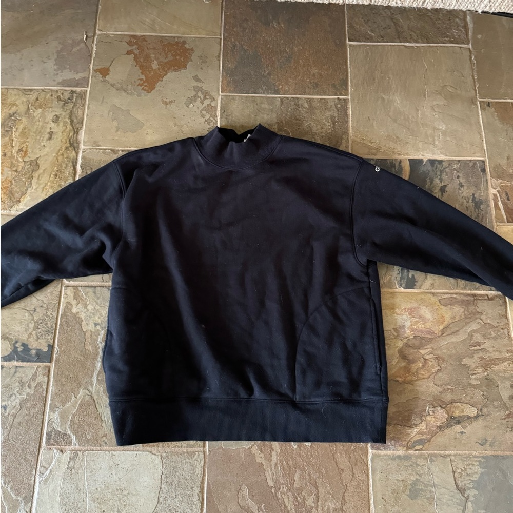 Alo black sweatshirt oversized dolman pockets mock neck top S M